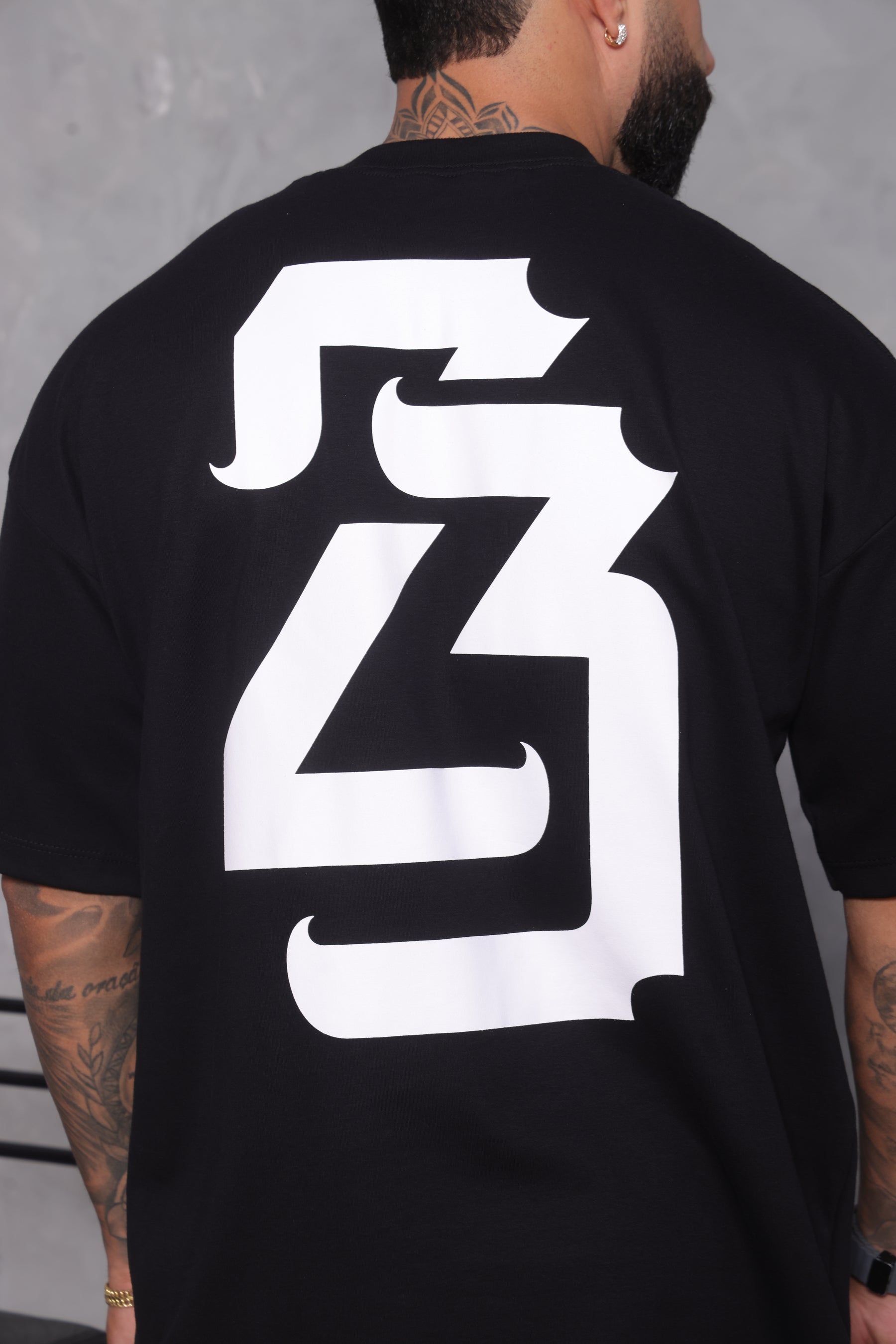 Camiseta oversized 23 preta - 230g