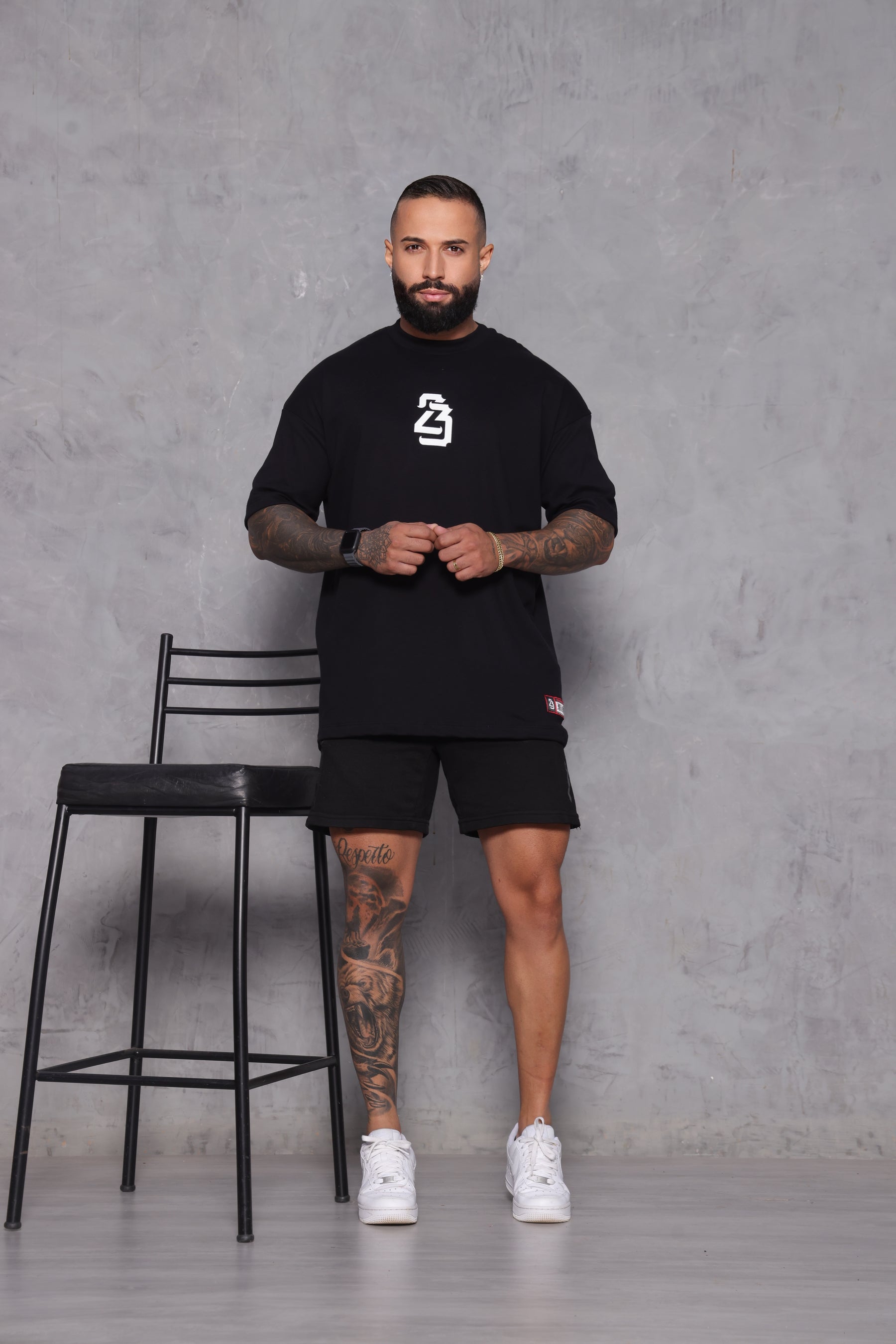 Camiseta oversized 23 preta - 230g