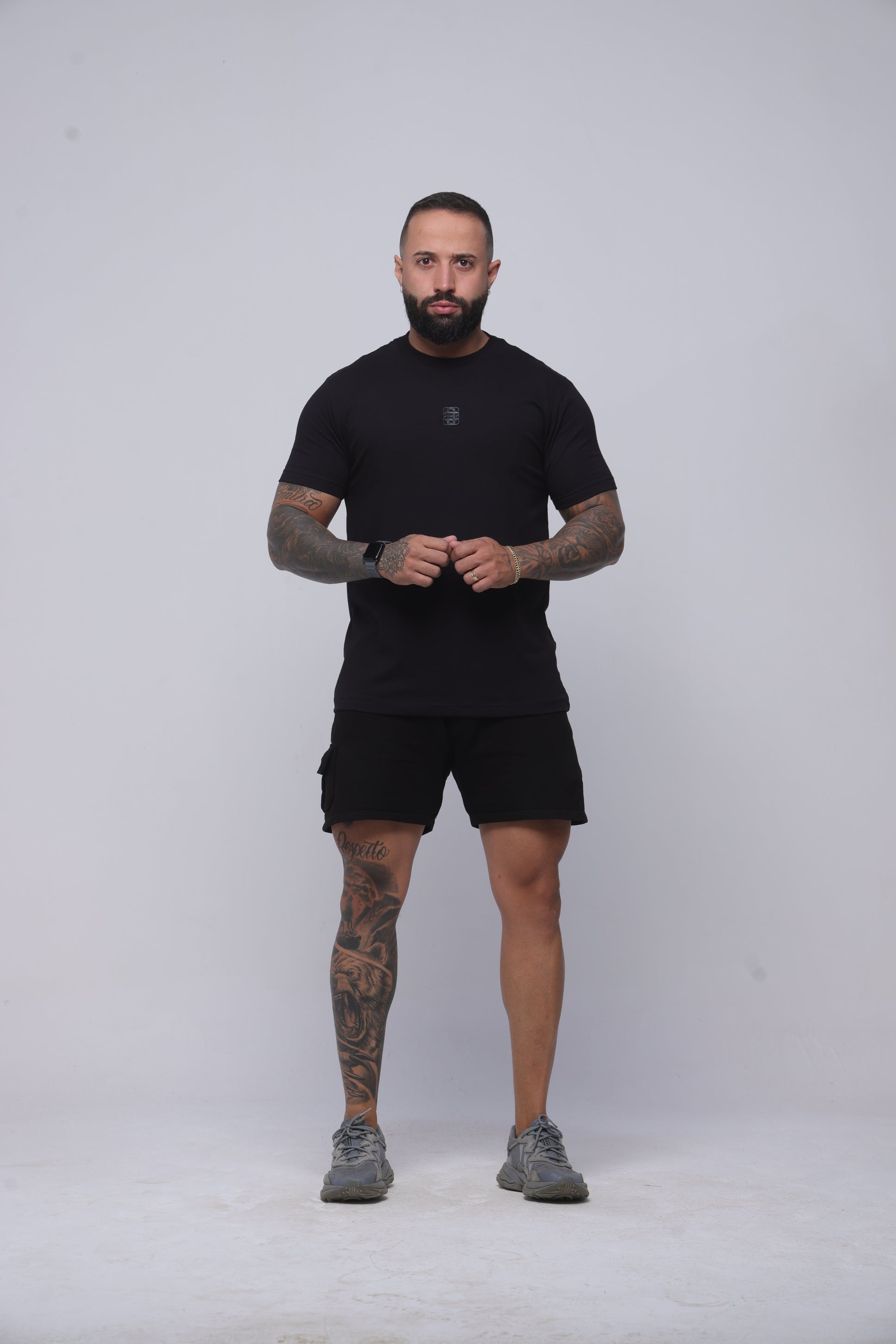 Camiseta regular holograma 23 preta