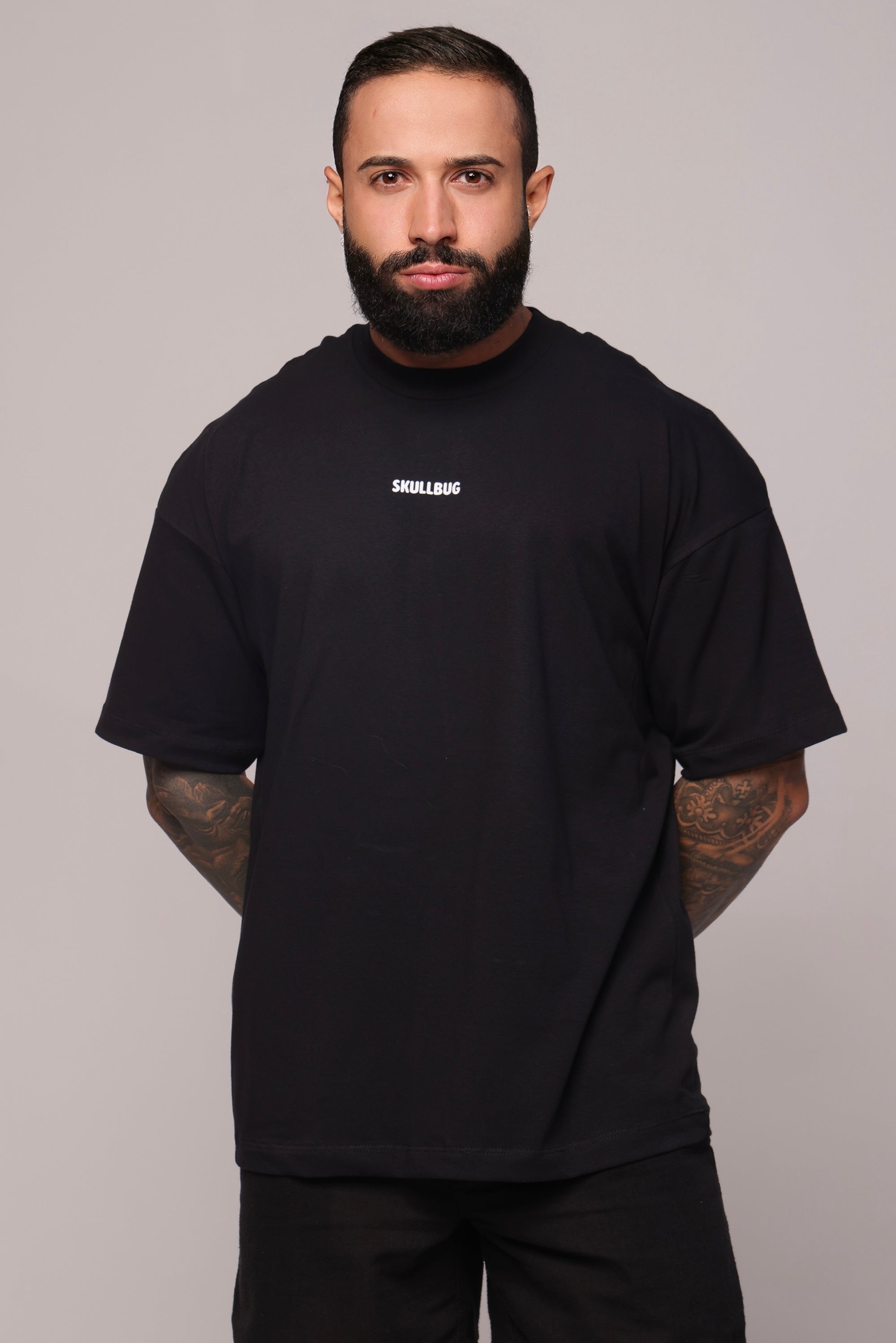 Camiseta oversized "Don´t limit yourself" - preta