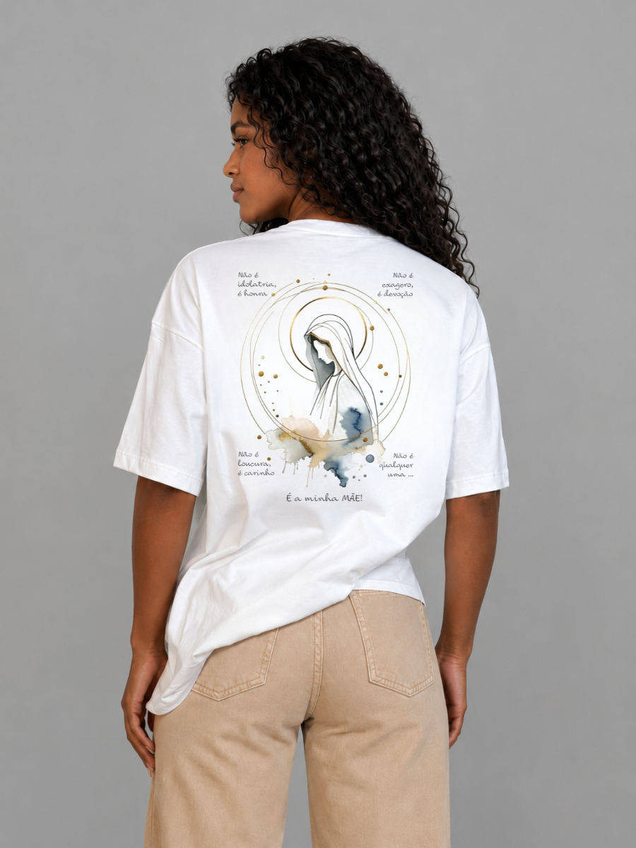 Camiseta oversized "É a minha MÃE" - off-white