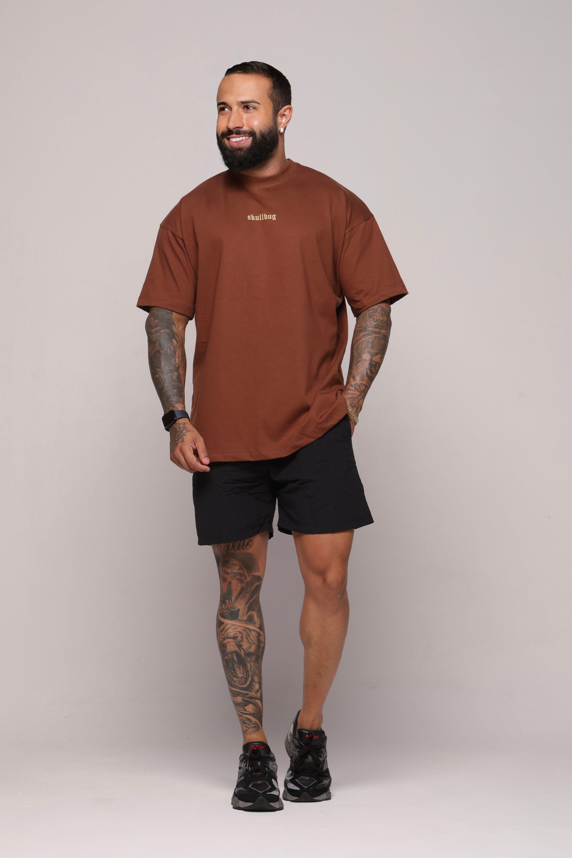 Camiseta oversized básica strong marrom - 250g