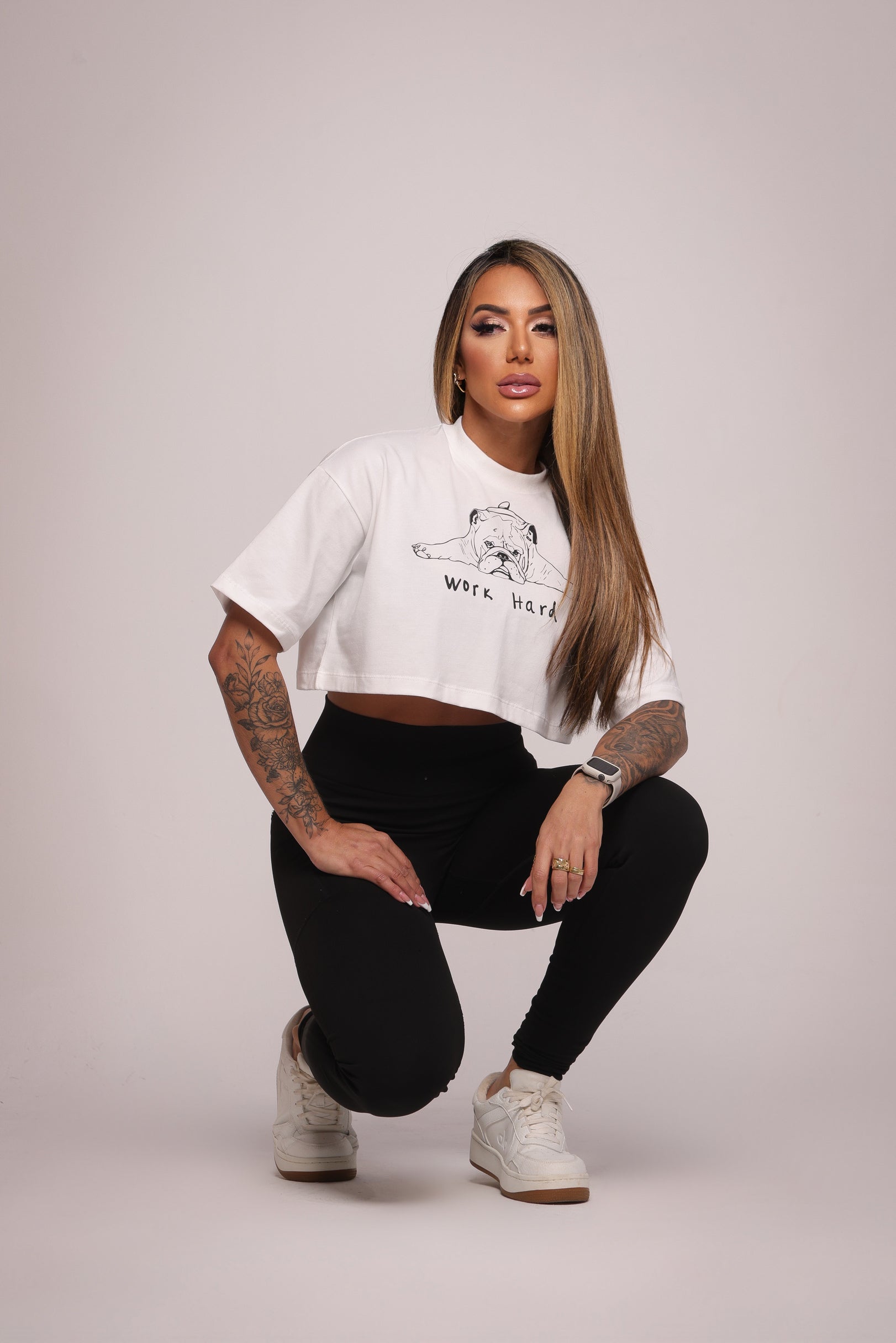 Cropped oversized "Work hard" - off-white
