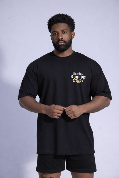 Camiseta oversized "Sunday running club" - preta