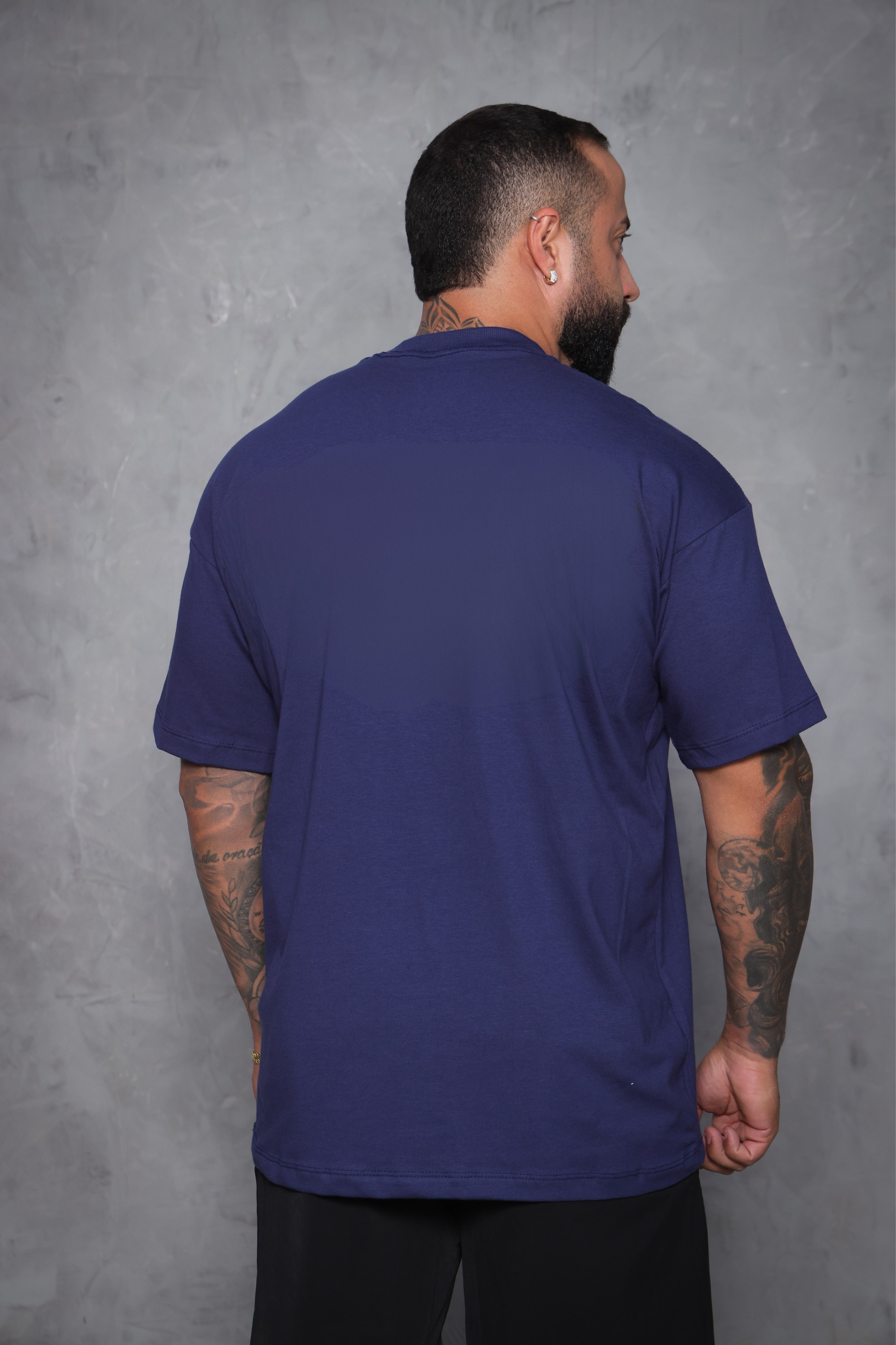 Camiseta oversized básica - azul marinho
