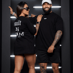 Camiseta oversized "Built for conflict" - preta