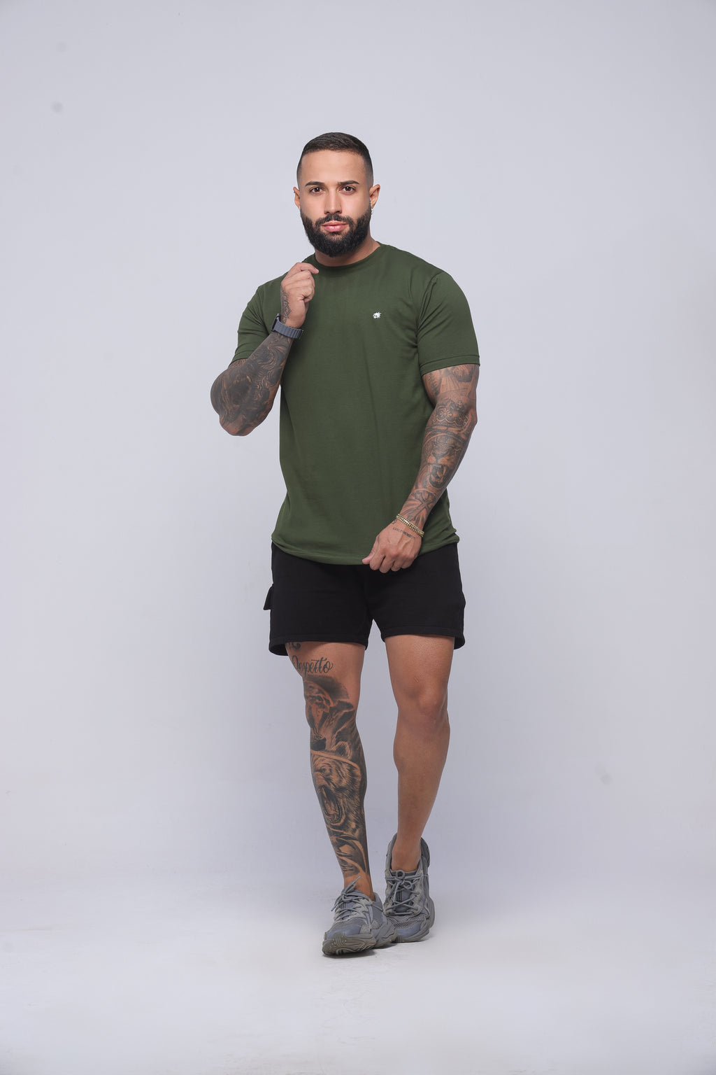 Camiseta regular básica verde