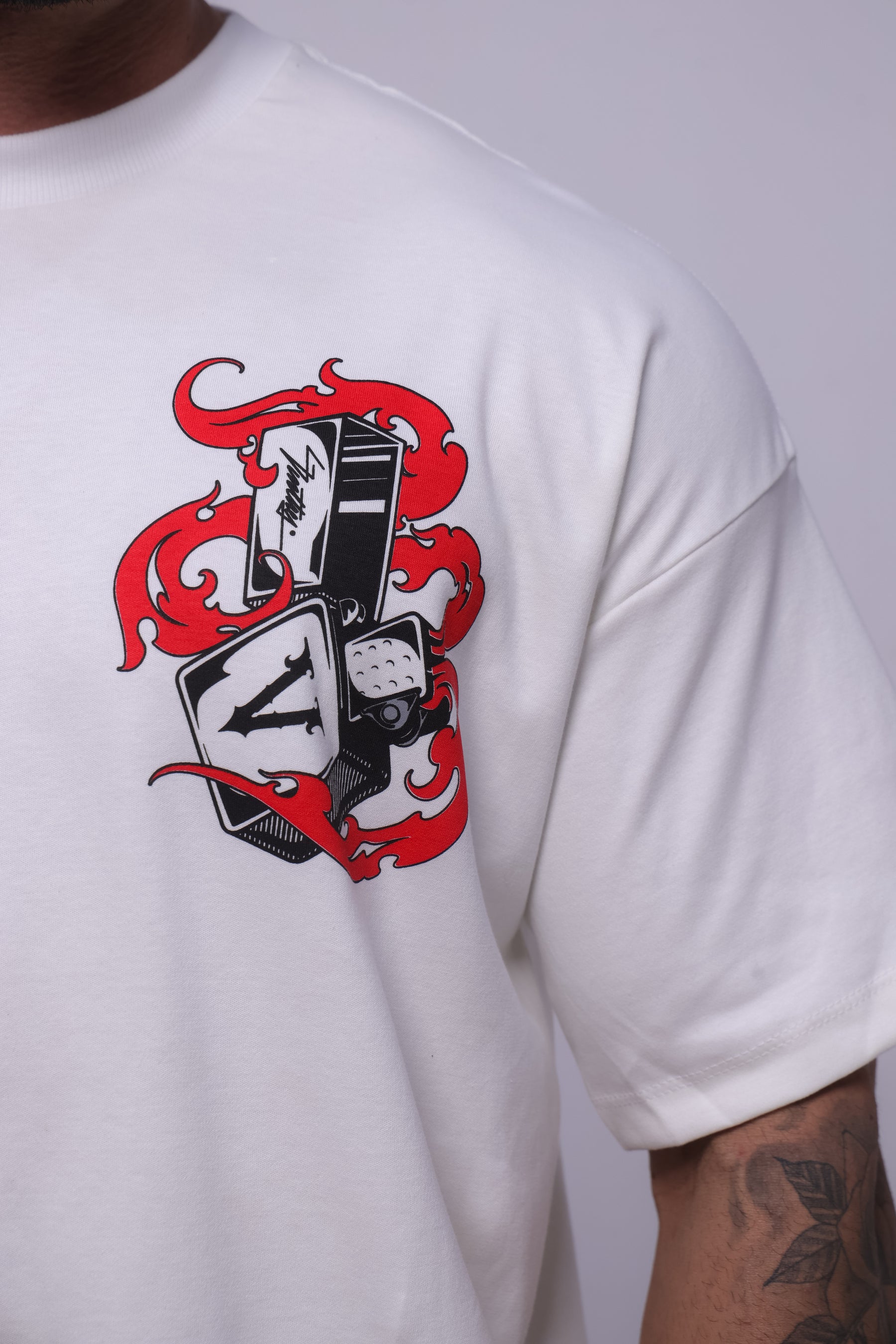 Camiseta oversized 23 "ILUMINE" - 230g