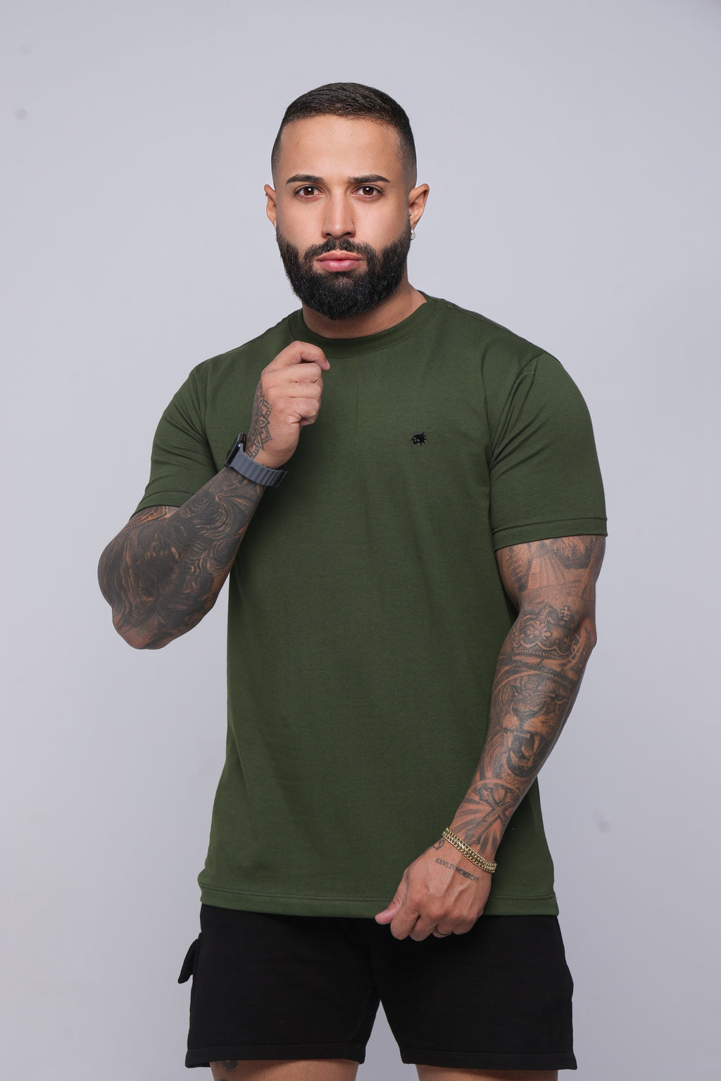 Camiseta regular básica verde