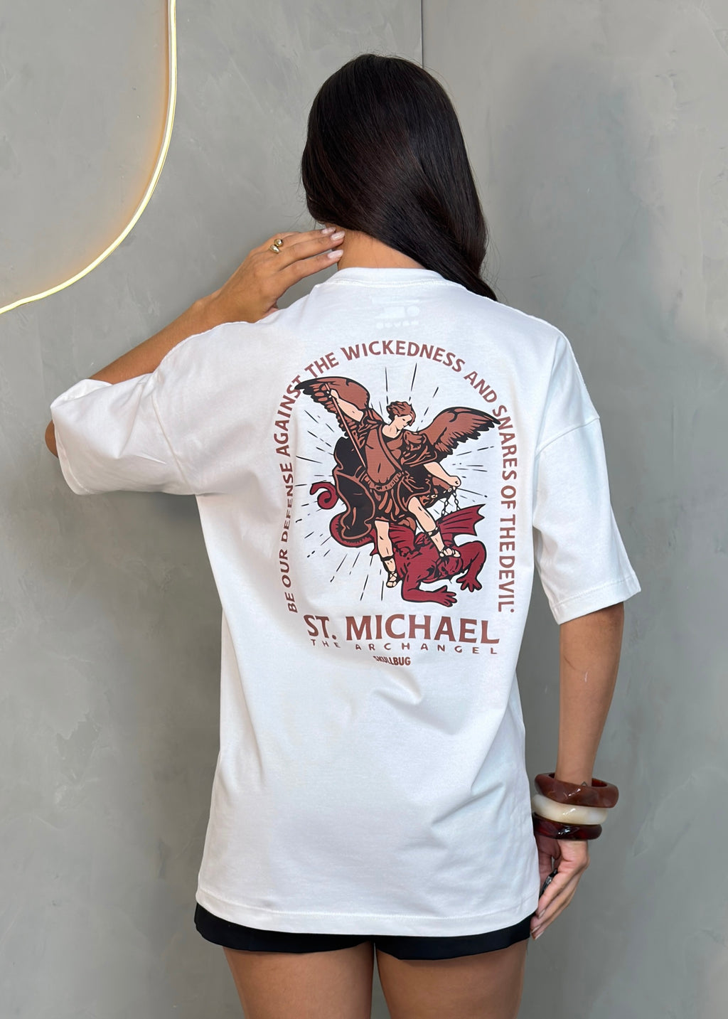 Camiseta oversized "St. MIchael" - off-white