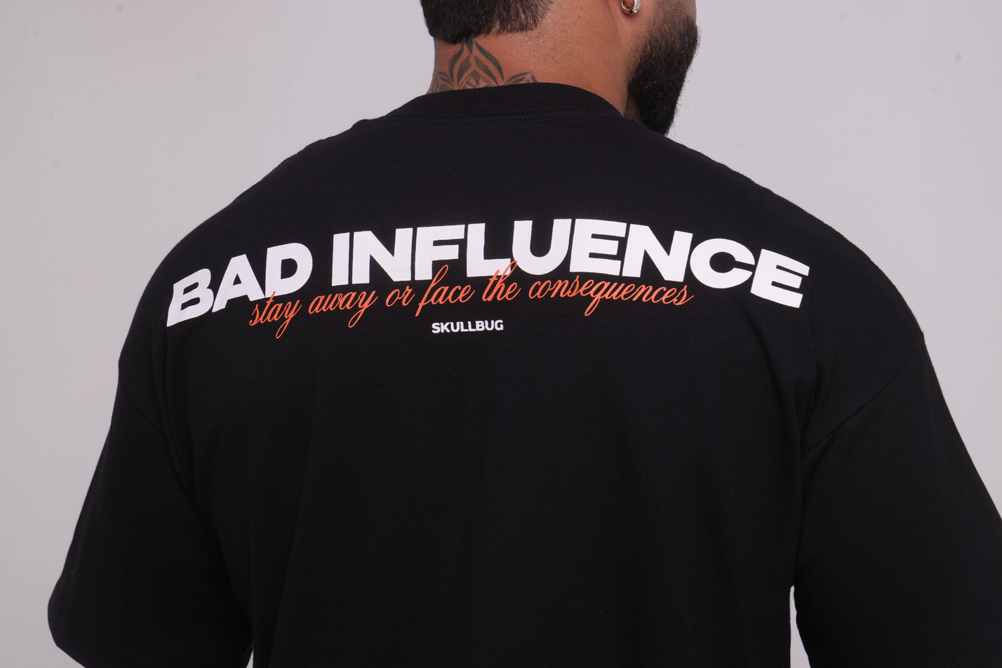 Camiseta oversized BAD INFLUENCE - preta
