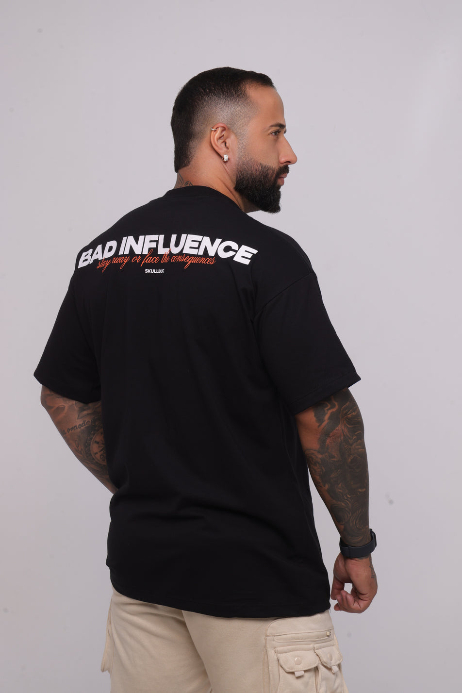 Camiseta oversized BAD INFLUENCE preta - 170g
