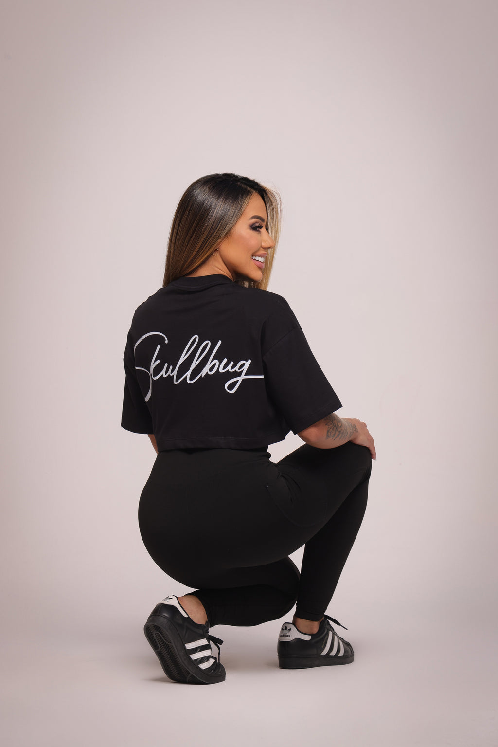 Cropped oversized "Signature" - preto