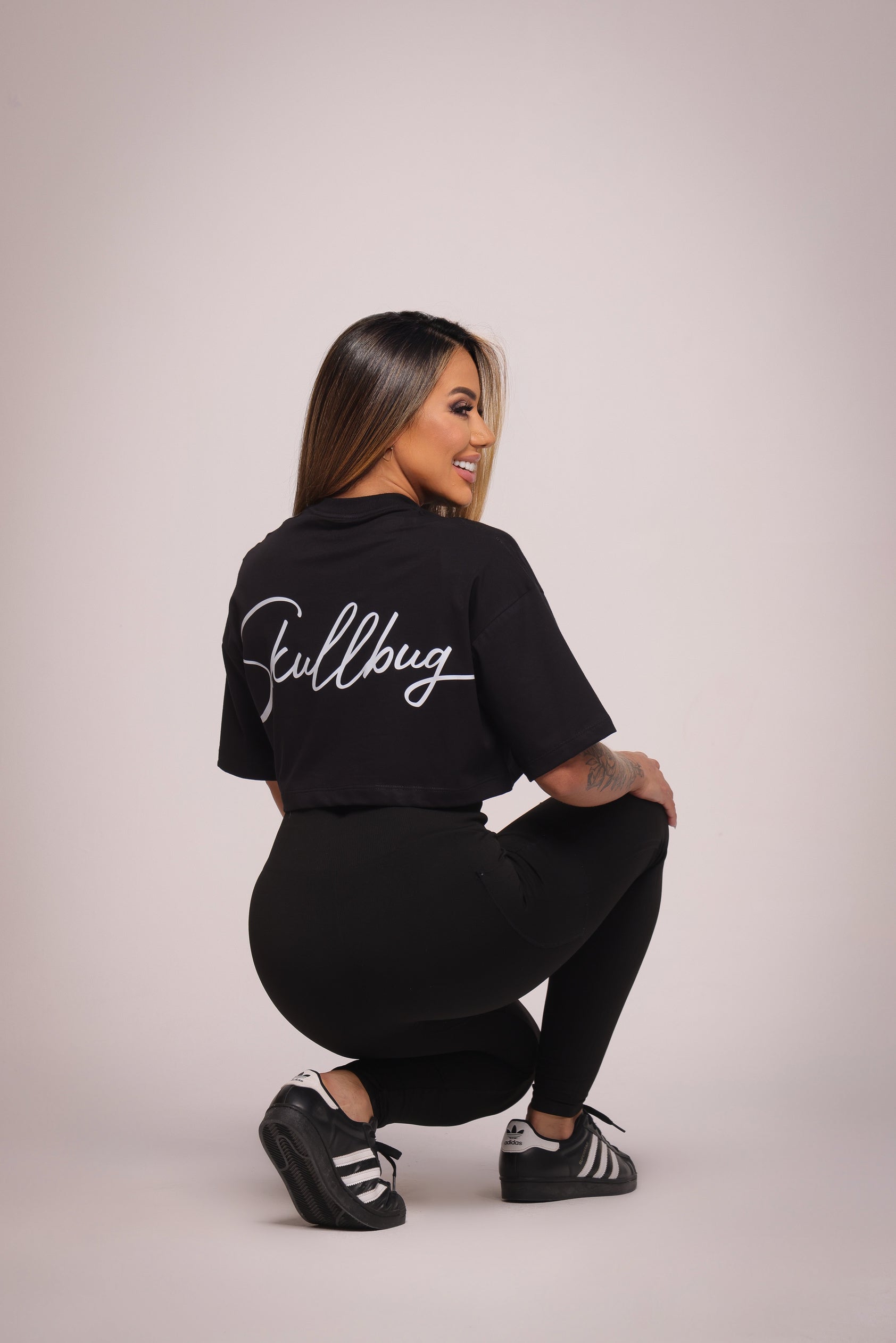 Cropped oversized "Signature" - preto