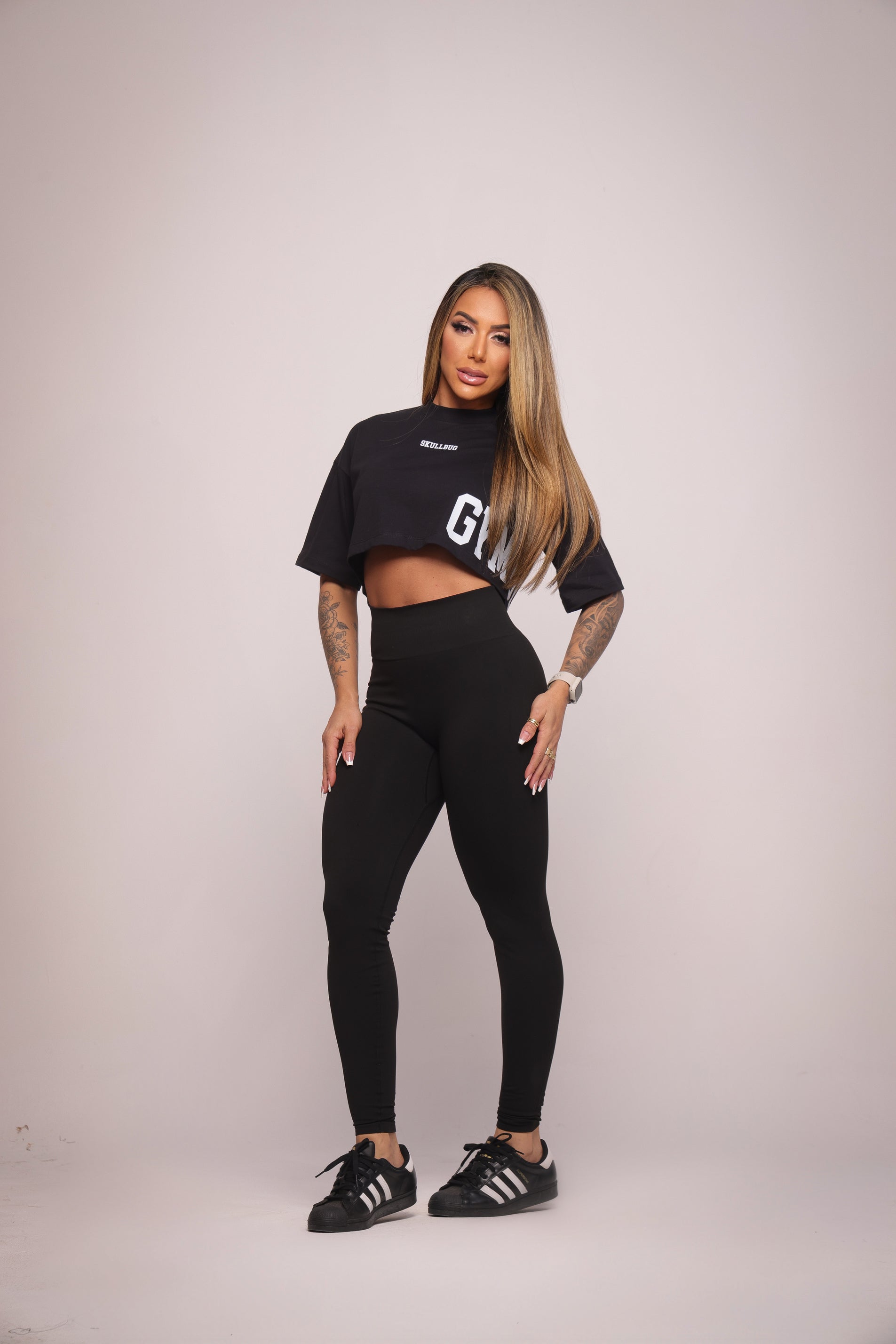 Cropped oversized "Gym girl" - preto