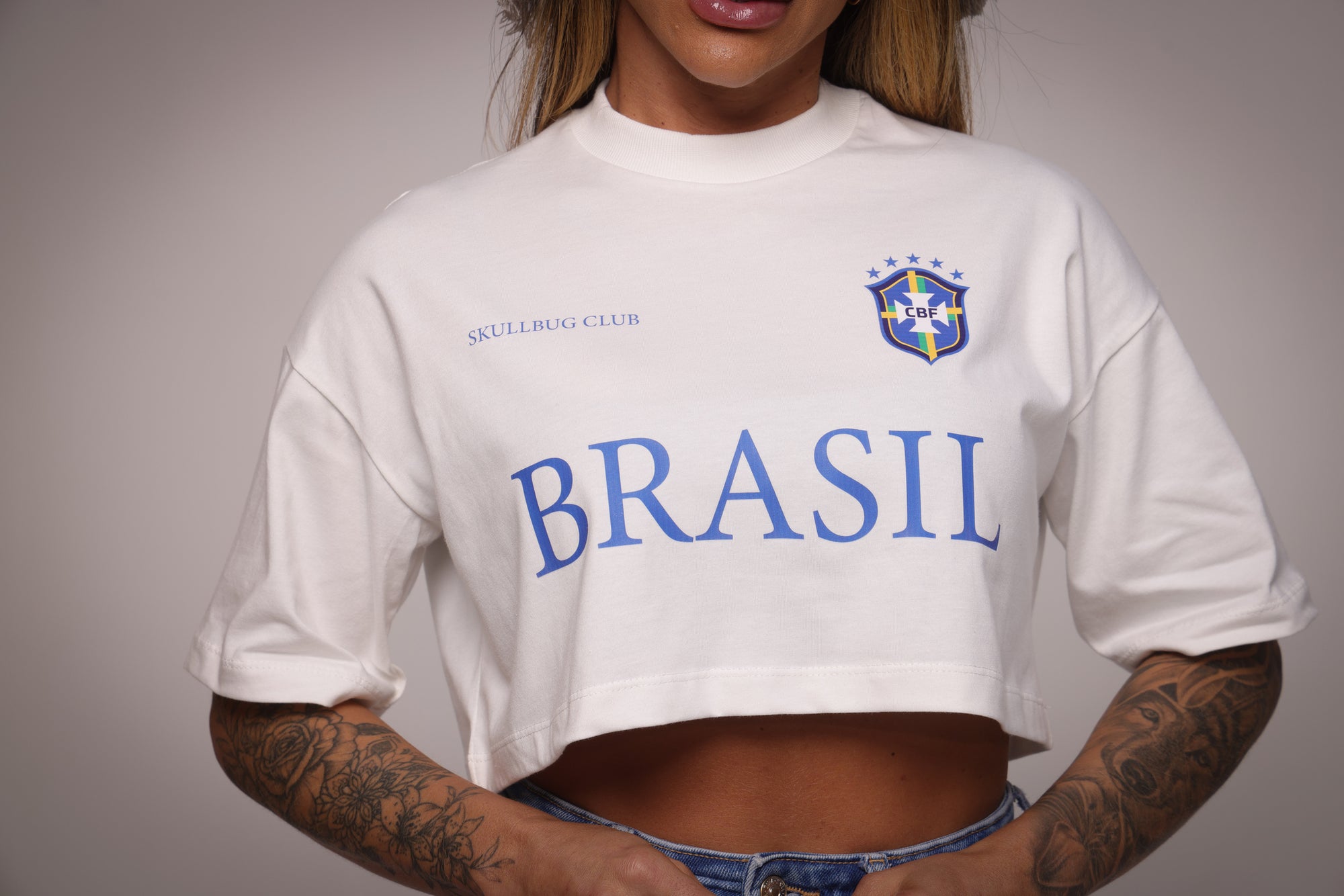 Cropped oversized "Brasil" - off-white