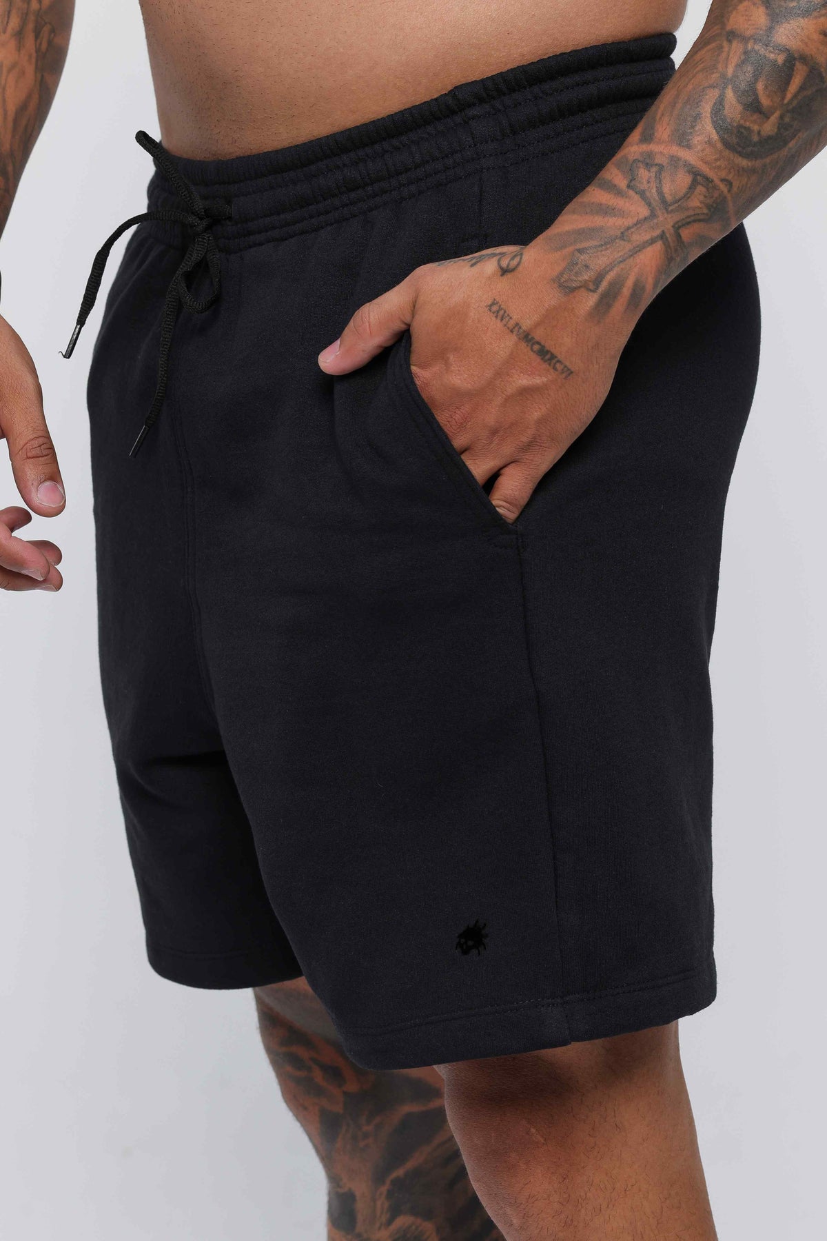 Short moletom preto