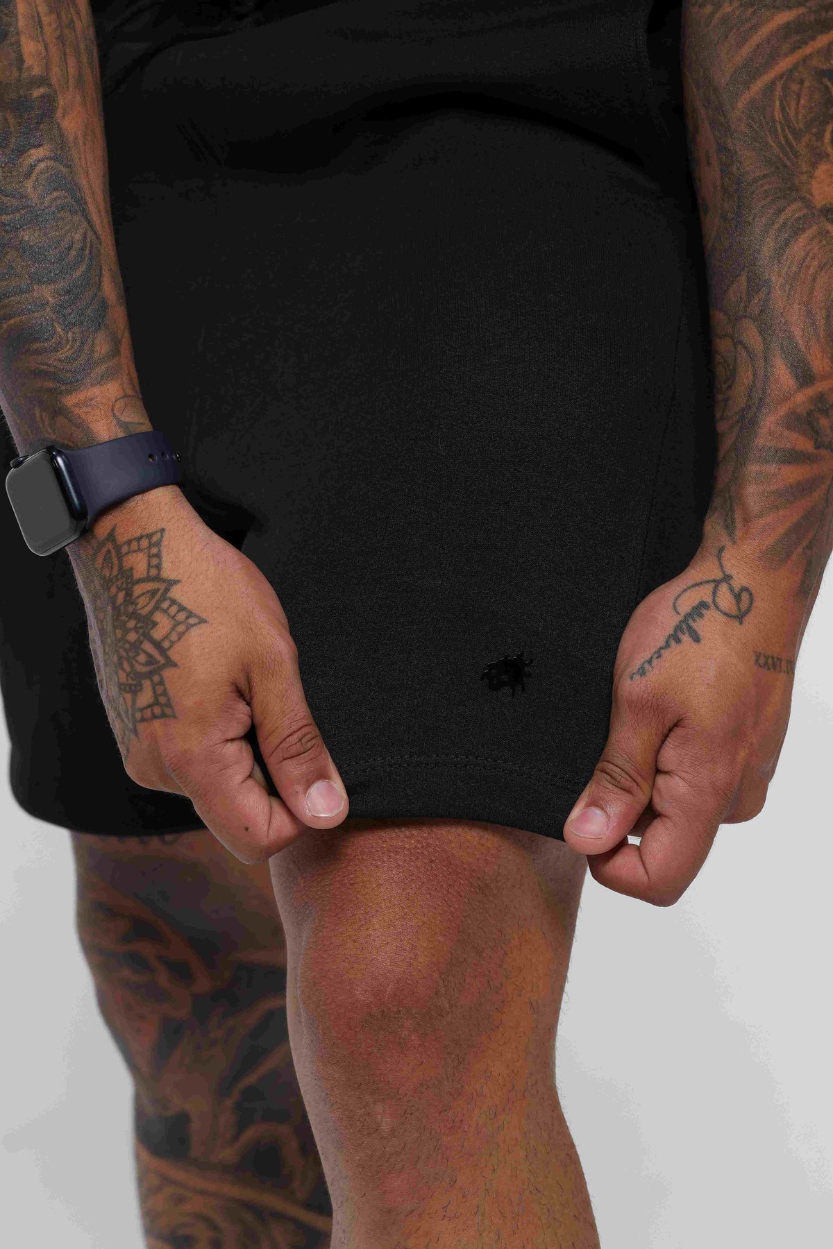 Short moletom preto